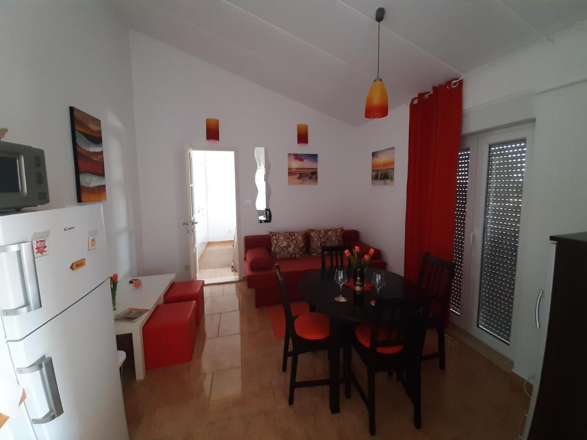Apartment Enis Barbariga Exterior photo